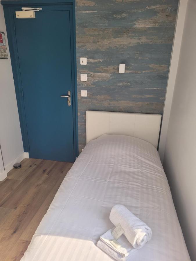 Hotel De La Plage Quineville Екстер'єр фото