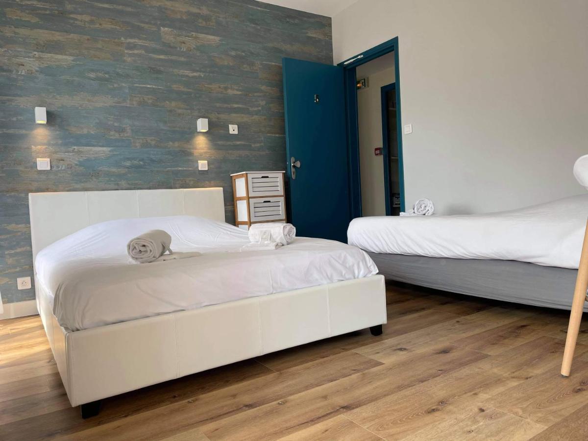 Hotel De La Plage Quineville Екстер'єр фото