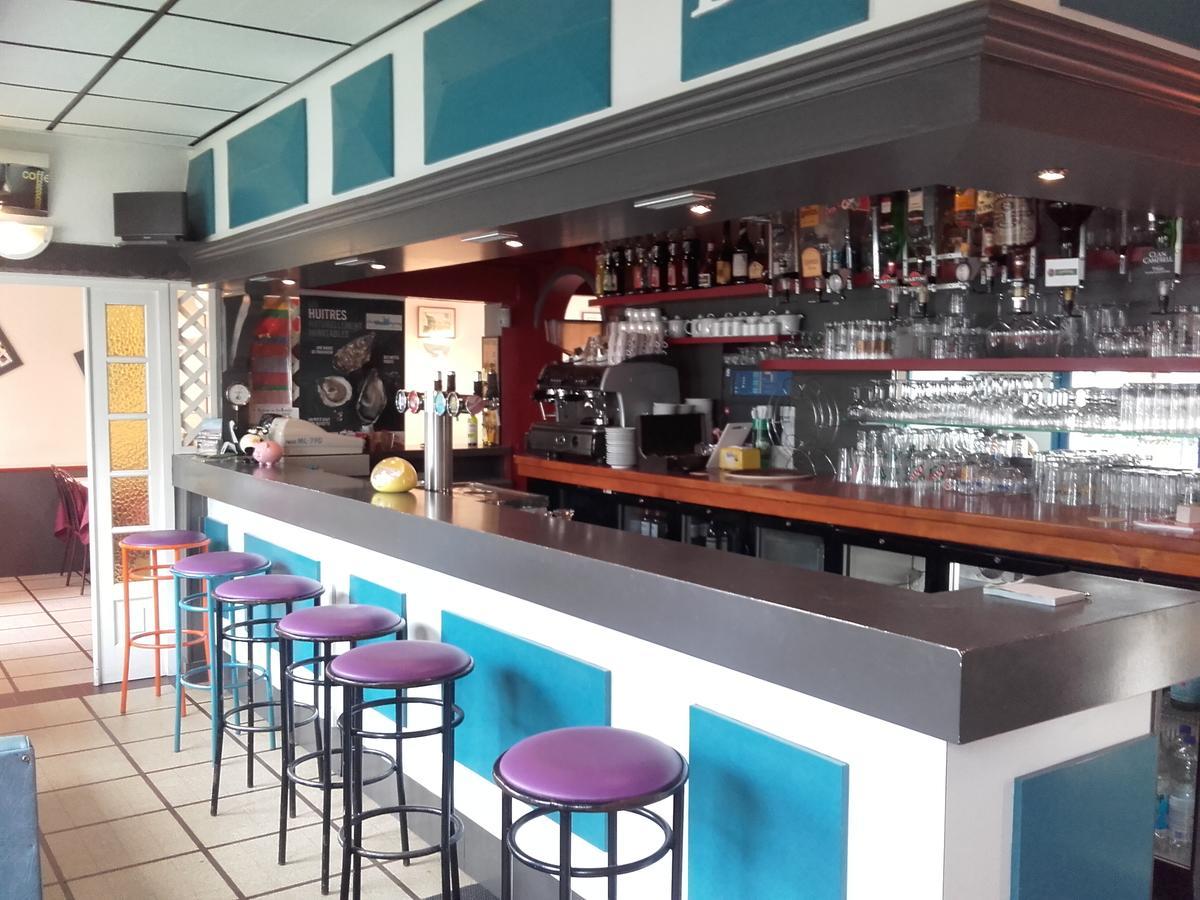 Hotel De La Plage Quineville Екстер'єр фото
