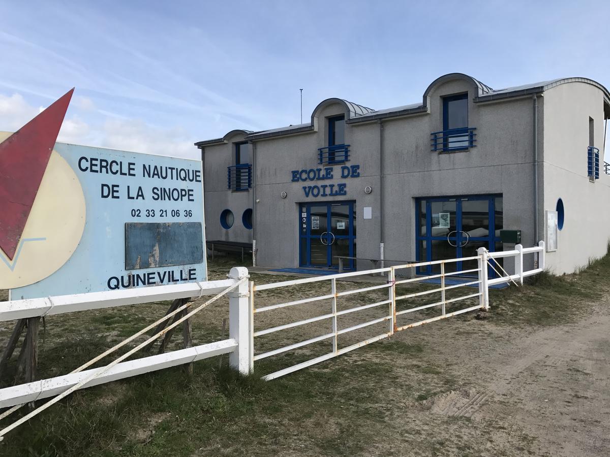 Hotel De La Plage Quineville Екстер'єр фото